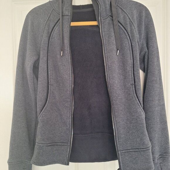 Lululemon Scuba Hoodie size 2 - Picture 3 of 6